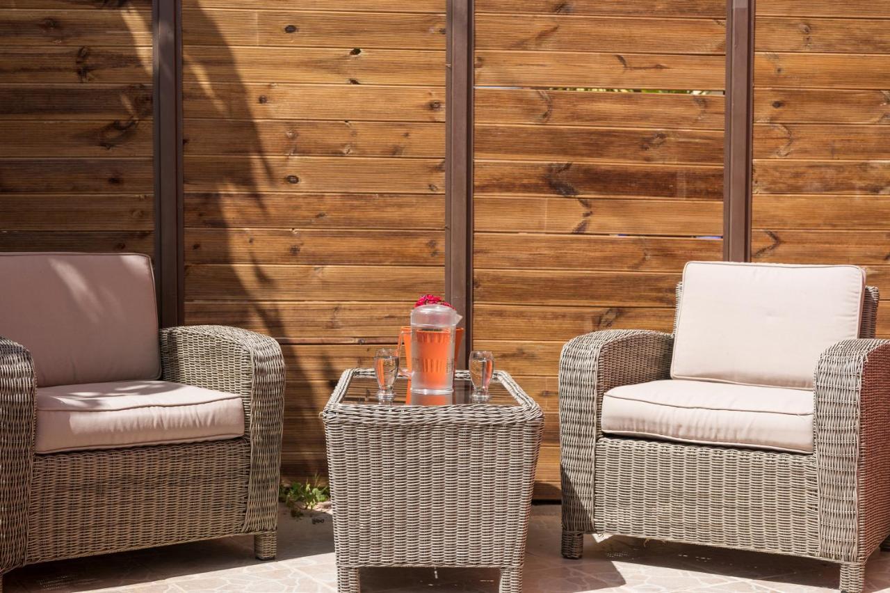 Anna Boutique Apartment Kato Daratso Buitenkant foto