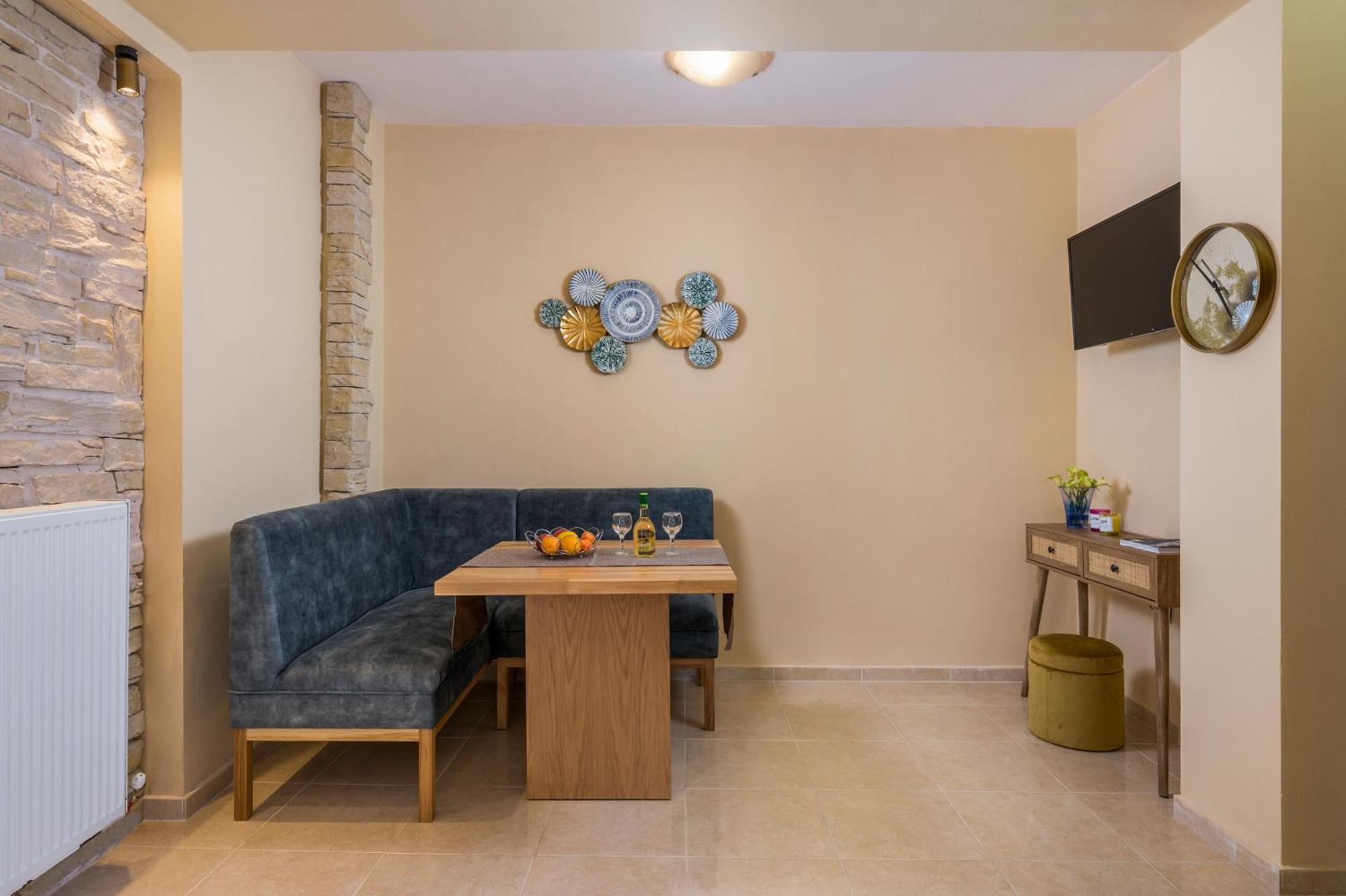 Anna Boutique Apartment Kato Daratso Buitenkant foto